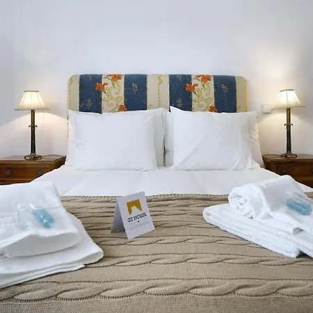 Prestige & Central Saldanha Apartman *
